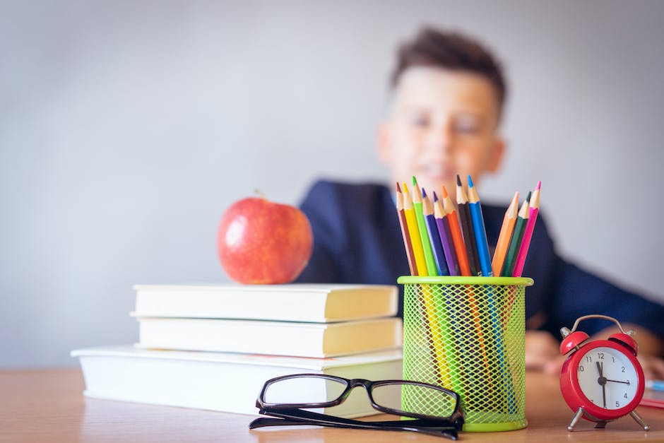 Wer hat Schulen erfunden? Historische Entstehung der Bildungseinrichtungen